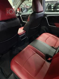 تۆیۆتا ڕاڤ 4